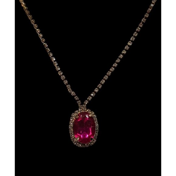 Fantasy Glam Pink Gemmed Pendant Necklace With Rhinestone Accents - Picture 2 of 4